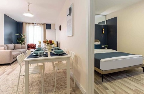 Cihangir Apartment | 5 min Walk to Taksim Square & Galata sleeps 4