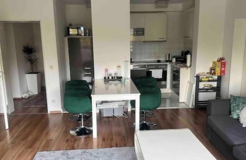 Pendik Apartment | 5 minutes to the pool, 60q, central location + Netflix