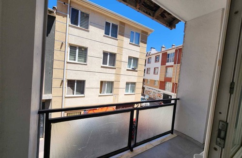 Tepebası Apartment | 5 Numara-Merkezi konumda ferah 1+1