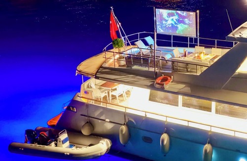Cesme Boat Rental | 7 cabins 27M Benetti luxury yacht Velora