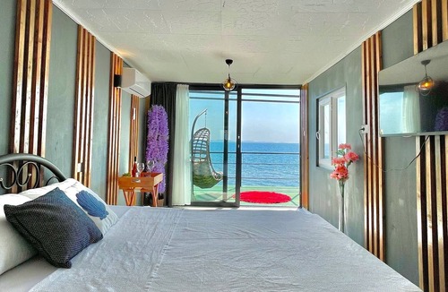 Yesilyurt Koyu Hotel | Ada Tiny House Otel