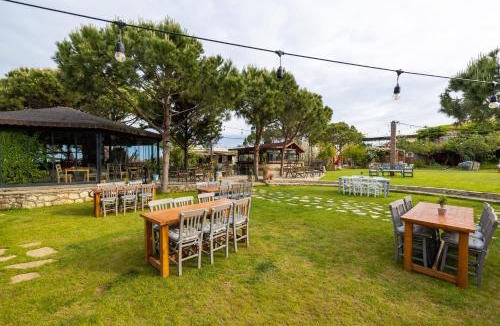 Bozcaada Hotel | Aral Tatil Ciftligi