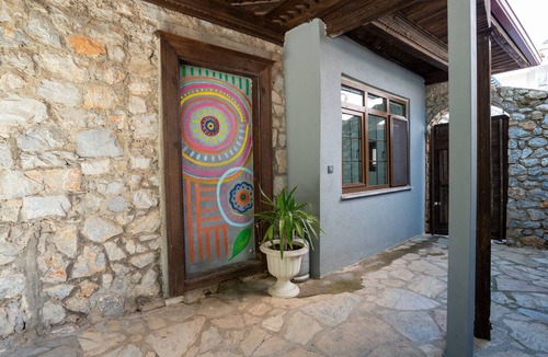 Icmeler City Center Apartment | Beach Suite İcmeler (Ula Mimarisi)