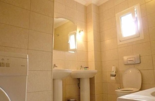 Gundogan Villa | "Bodrum'da Lüks Konaklama: 4+1 Özel Havuzlu Villa ve Tatil Keyfi!" 230m2
