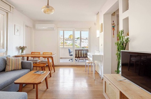 Kabatas Apartment | Bosphorus View Terrace- Historic Cihangir