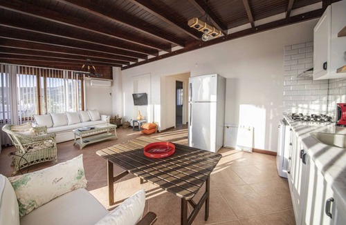 Gumusluk Apartment | Bright Bodrum Retreat | Beach Nearby