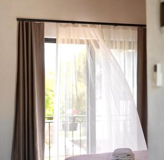 Ayvalik Hotel | Carnaby Otel Küçükköy