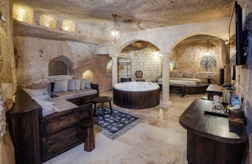 Uchisar Hotel | Castellum Cave Cappadocia