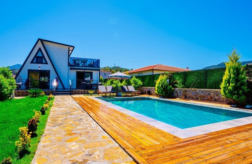 Marmaris Villa | Charming 3-bedroom villa with AC, WiFi near Marmaris