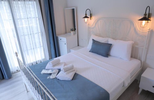 Hacımemis Hotel | Cielo limon alacatı only adult