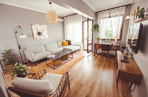 Harbiye Condo | Cozy & Bright Urban Home in Center