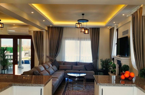 Dalyan Villa | Deluxe Villa In Dalyan With Large Private Pool, 6 Bedrooms And Private Bathrooms