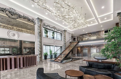 Esentepe Hotel | DoubleTree by Hilton Istanbul Esentepe