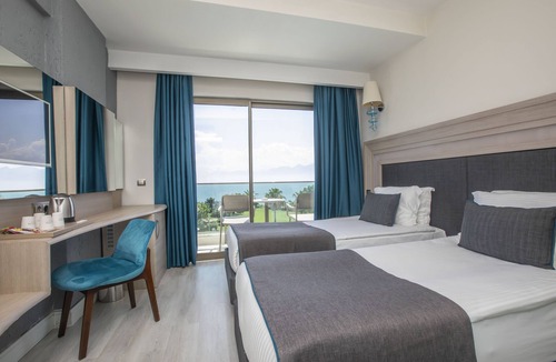 Eski Lara Hotel | Falcon Hotel