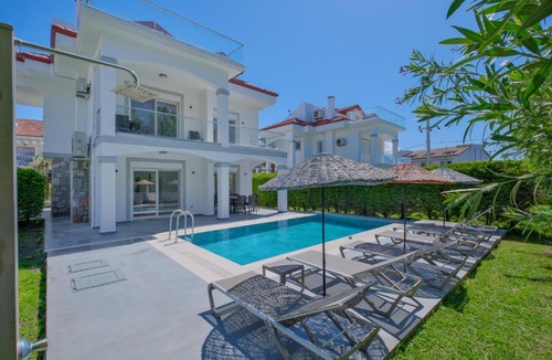 Ciftlik Villa | Fethiye Çalışta Plaja yakın Özel Havuzlu Lüx Villa