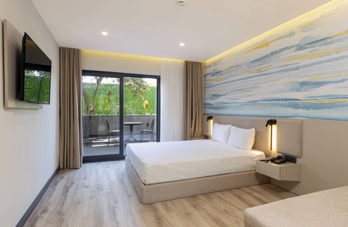 Muratpasa Hotel | Fora Inn Lara