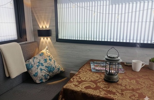 Kemer House | Full Comfort Mobile Caravan Hotel Suite-2 with 220V Ready to Stay Antalya Region