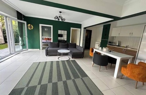 Pendik Apartment | Garden Level 2+1 Ground Floor 5 minutes to Sabiha Gokcen Airport