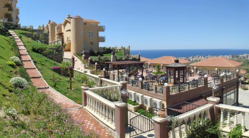 Kargicak Villa | Gold City 1+1 Villa in Free Aquapark