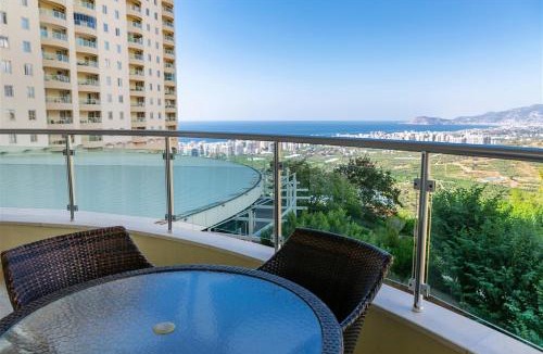 Kargicak Apartment | GOLD CITY 2+1 MAIN BUILDING FLAT WITH FREE AQUAPARK