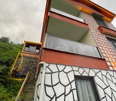 Ardesen Apartment | Green Hill Apart