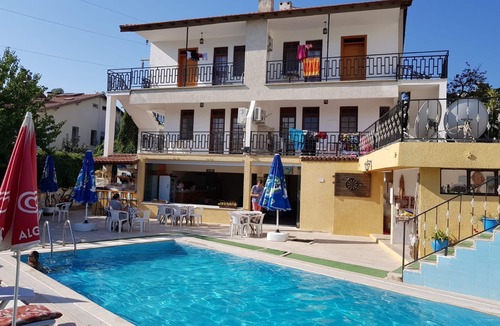 Kadnlar Denizi Mahallesi Apartment | Gultepe Apartments