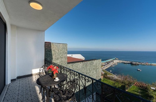 Karaburun Koyu Apartment | Harbor View Coastal Stay Near Istanbul Airport