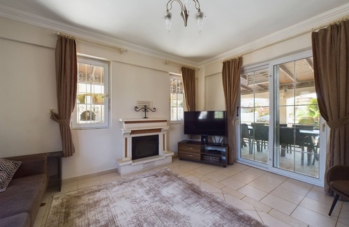 Fethiye Villa | Ideally located 4 bedroom 3 bathroom air conditioned villa with own pool