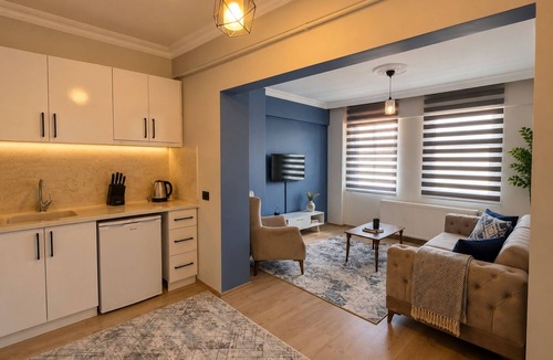 Kutahya Apartment | Kütahya Şehir Merkezinde Temiz Ferah Full Apartman Dairesi 1+1 Daire