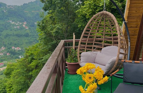 Ardesen Ski Chalet | Keyfi Teras Bungalov