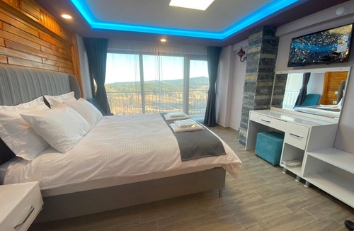 Keciborlu Hotel | La Vie En Rose Otel by Söğütdağı