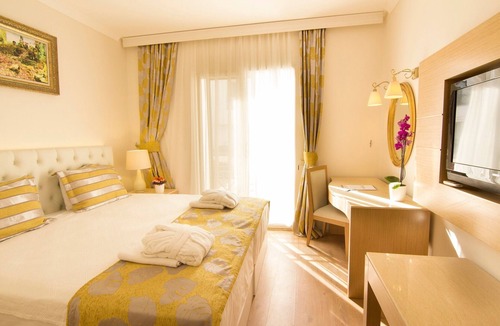 Bodrum City Center Resort | Ladonia Hotels Delmare - All Inclusive