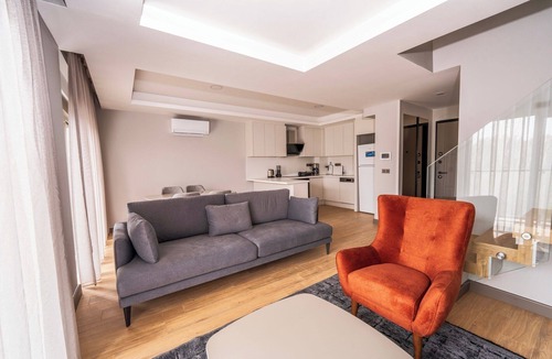 Lara Condo | Lara Breeze Kundu Kanyon