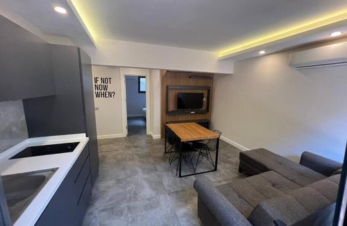 Eski Lara Apartment | Lara's Homes B1 Basement (2+1)