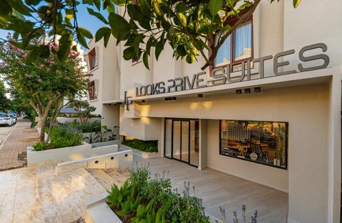 Eski Lara Hotel | Looks Prive Suites