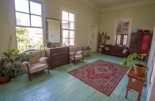 Konak Hostel | Lotus Garden Hostel Izmir