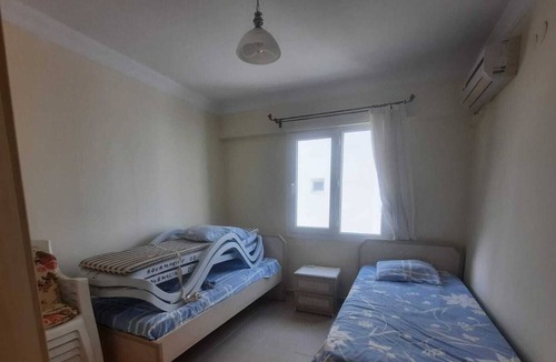 Didim Apartment | Lovely 2-Bed Apartment three communal pool Didim