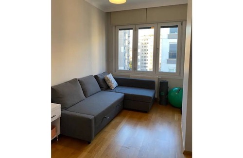 Erenkoy Apartment | Lovely-Modern Apt- 90mb/s internet- 5min to Bagdat