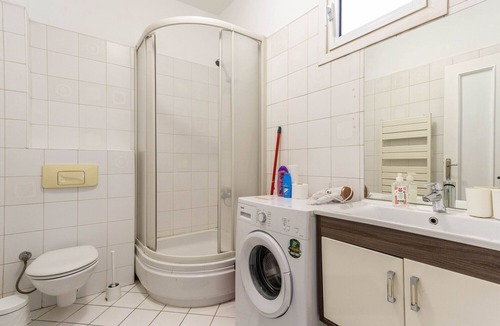 Goztepe Apartment | Luxury 2-min to Bagdat Street