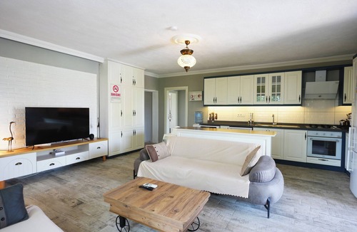 Ortaca Villa | Luxury 4 bed villa in a rural situation; by taxi 5 minutes from town
