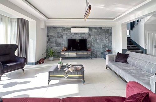 Ciftlik Villa | Luxury advantageous villa within walking distance to the beach