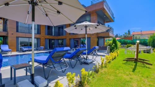 Oludeniz Villa | Luxury Villa Close to Shops and Restaurants -Large Garden Pool Table and Table Tennis