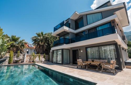Oludeniz Villa | Luxury Villa Heated Pool & Spa