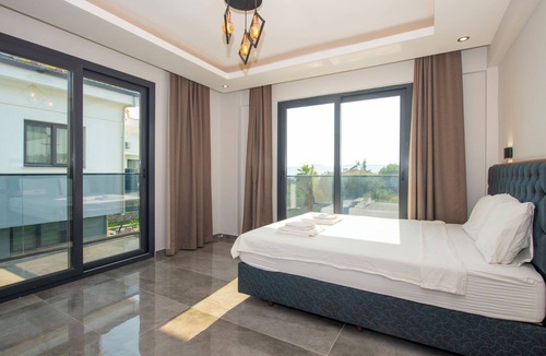 Oludeniz Villa | Luxury Villa in Ölüdeniz +90.554.321.1382 prıvate pool and garden