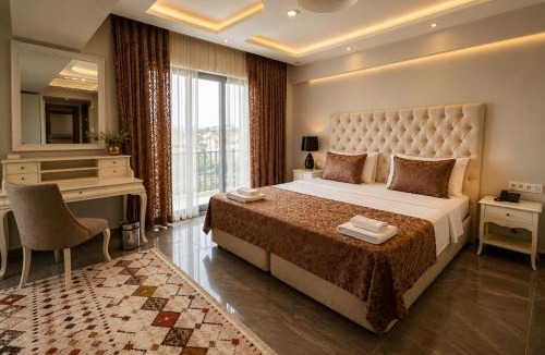 Altinova Hotel | Marine View Hotel