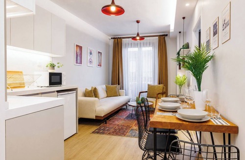 Cihangir Apartment | Marvelous 2 Bedroom Apartment At Monnas Suite