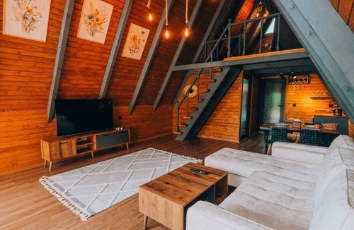 Yanik Ski Chalet | Maya Sapanca Bungalow