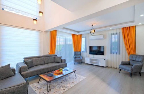 Hisaronu Villa | Modern 4+1 Villa, 3 Minutes from Ölüdeniz Beach – Perfect Vacation Opportunity!