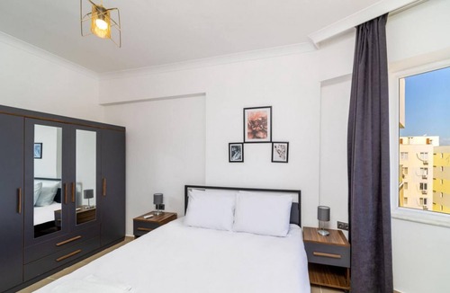 Kundu Apartment | Modern Flat with Balcony Close to Beach in Aksu