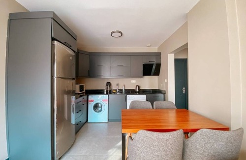 Hisaronu Apartment | Modern Pool View Apartment 1+1 Near Ölüdeniz Beach
